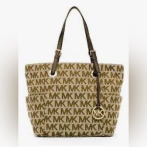 Michael Kors Jet Set Logo Signature Tote Bag